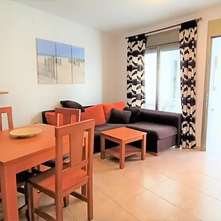 Patios Tranquilos אל מדאנו